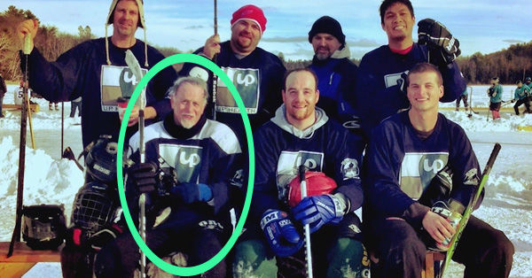 Alan Steinberg, heart valve patient, with hockey team
