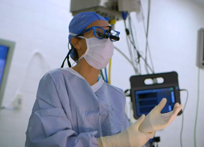 Dr. Chikwe Scrubbing In For Heart Surgery