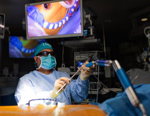 Dr. Mario Castillo-Sang Performing Endoscopic Heart Surgery