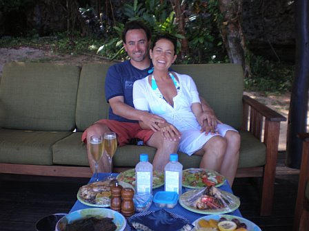 Adam and Robyn - Picnic In Fiji