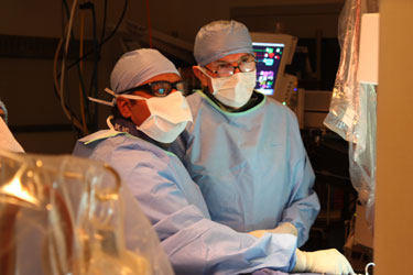 Dr. Saibal Kar and Dr. Alfredo Trento Perform MitraClip Procedure