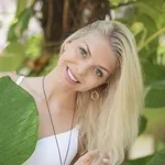 Paige Hahn, heart valve patient